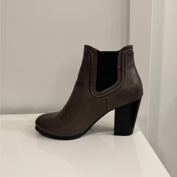 Call It Spring Ankle Boot size 9 - Picture 3 of 9